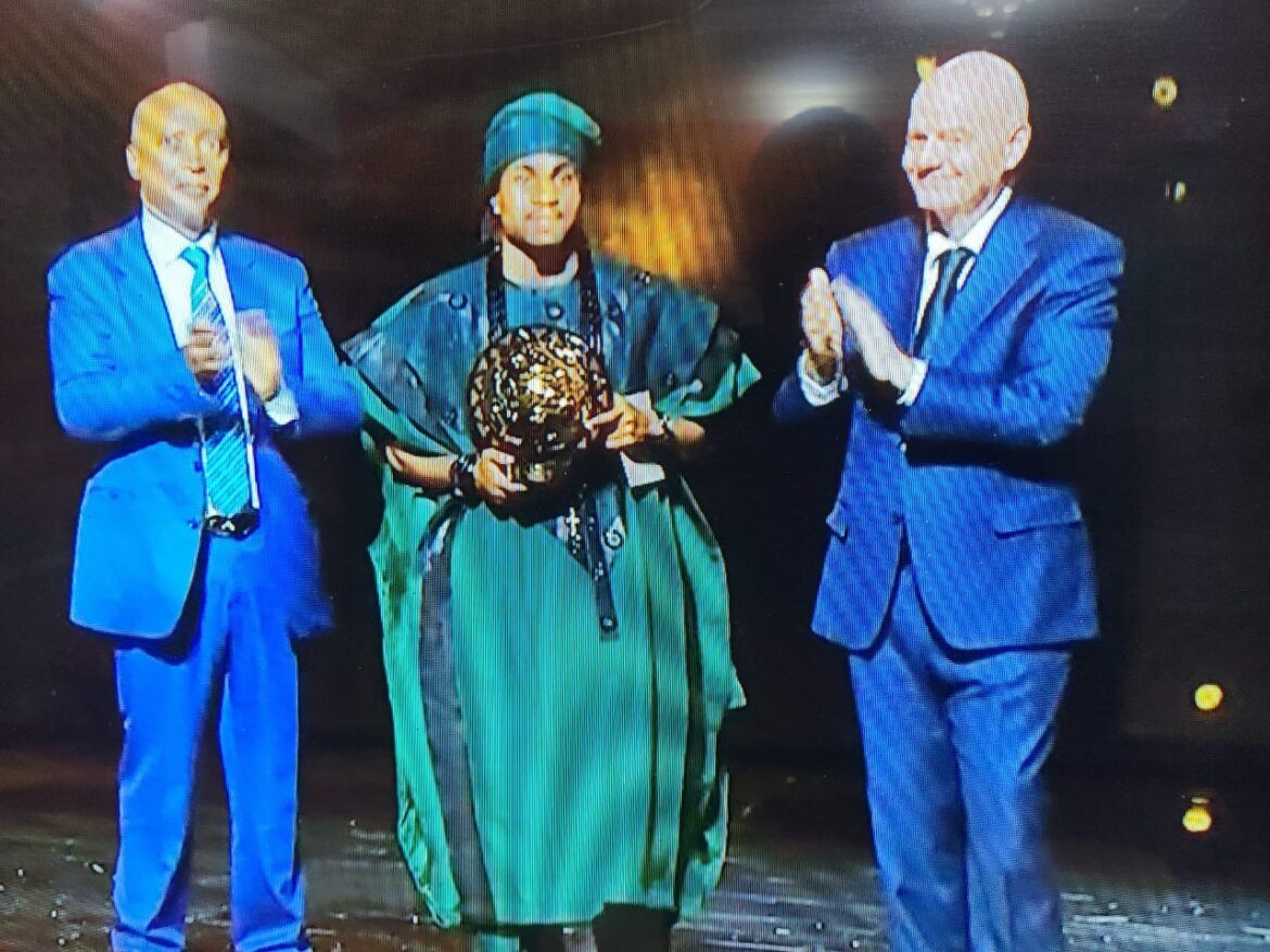 ee88830c-b585-4b33-bbba-a58974d2dcaa