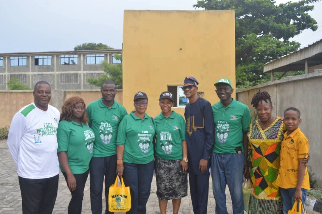 12e4f3c2-02ab-4630-9ea7-1ddd0a0ef305